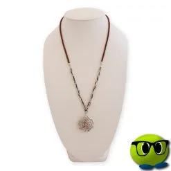 Beau Sautoir Orné D'une Jolie Fleur - Mrbulle